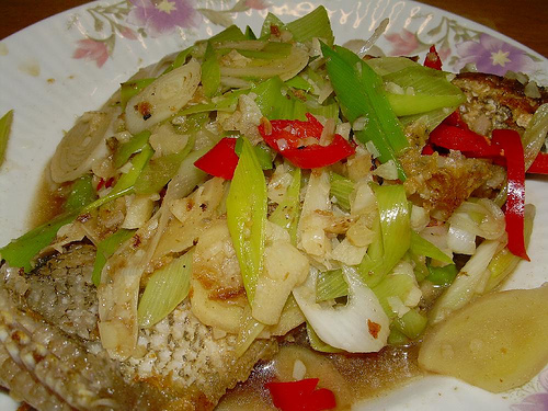 fried fish leek sauce